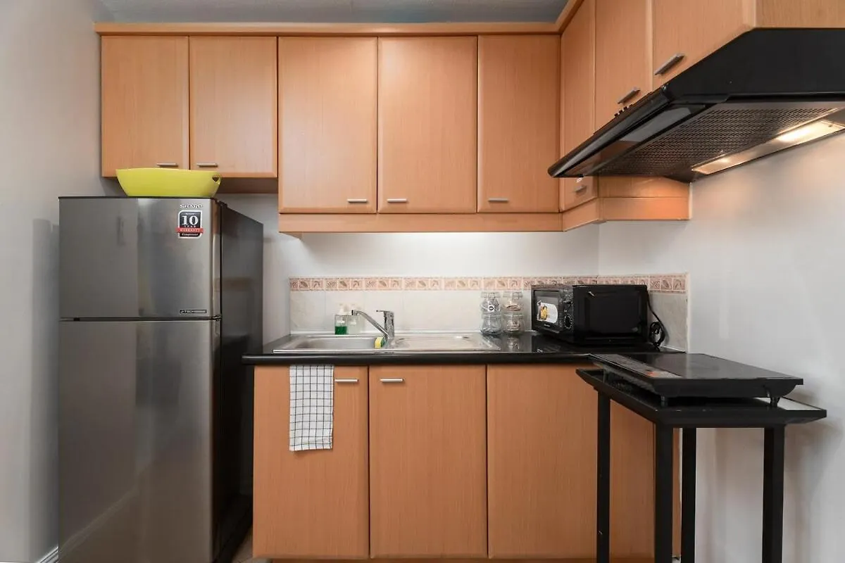 Greenbelt Makati Condo With Balcony & Park Views Manila 0*,