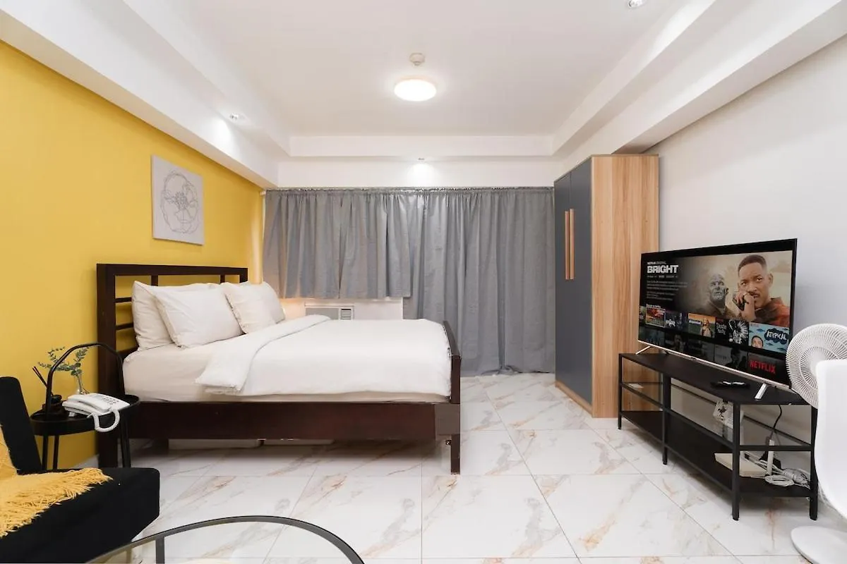 Greenbelt Makati Condo With Balcony & Park Views Manila